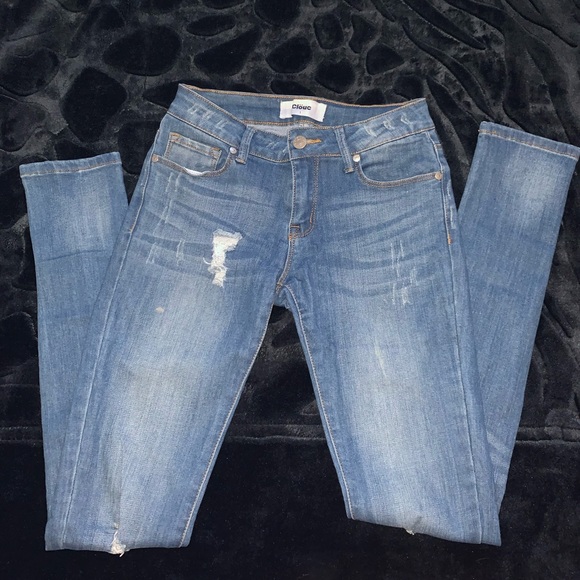 Fashion Nova Mid Rise Skinny Jeans - Picture 2 of 3